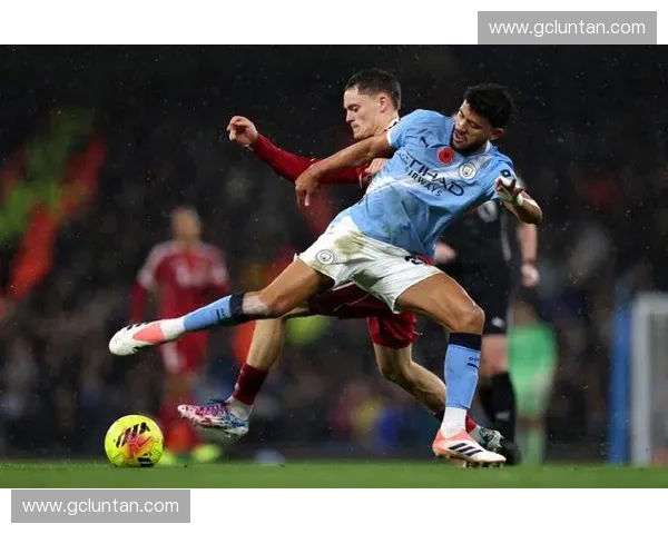 曼城对阵利物浦精彩直播呈现全场焦点瞬间与赛况分析